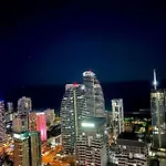 Luxury Ocean Skyline Stunner 2Beds Apt 33F