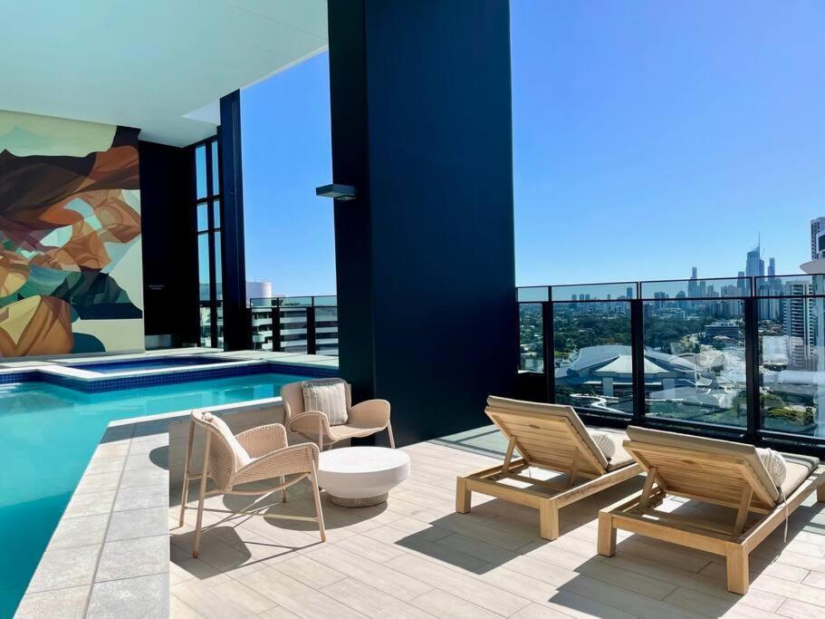Apartment Luxury Ocean Skyline Stunner 2beds Apt 33f *